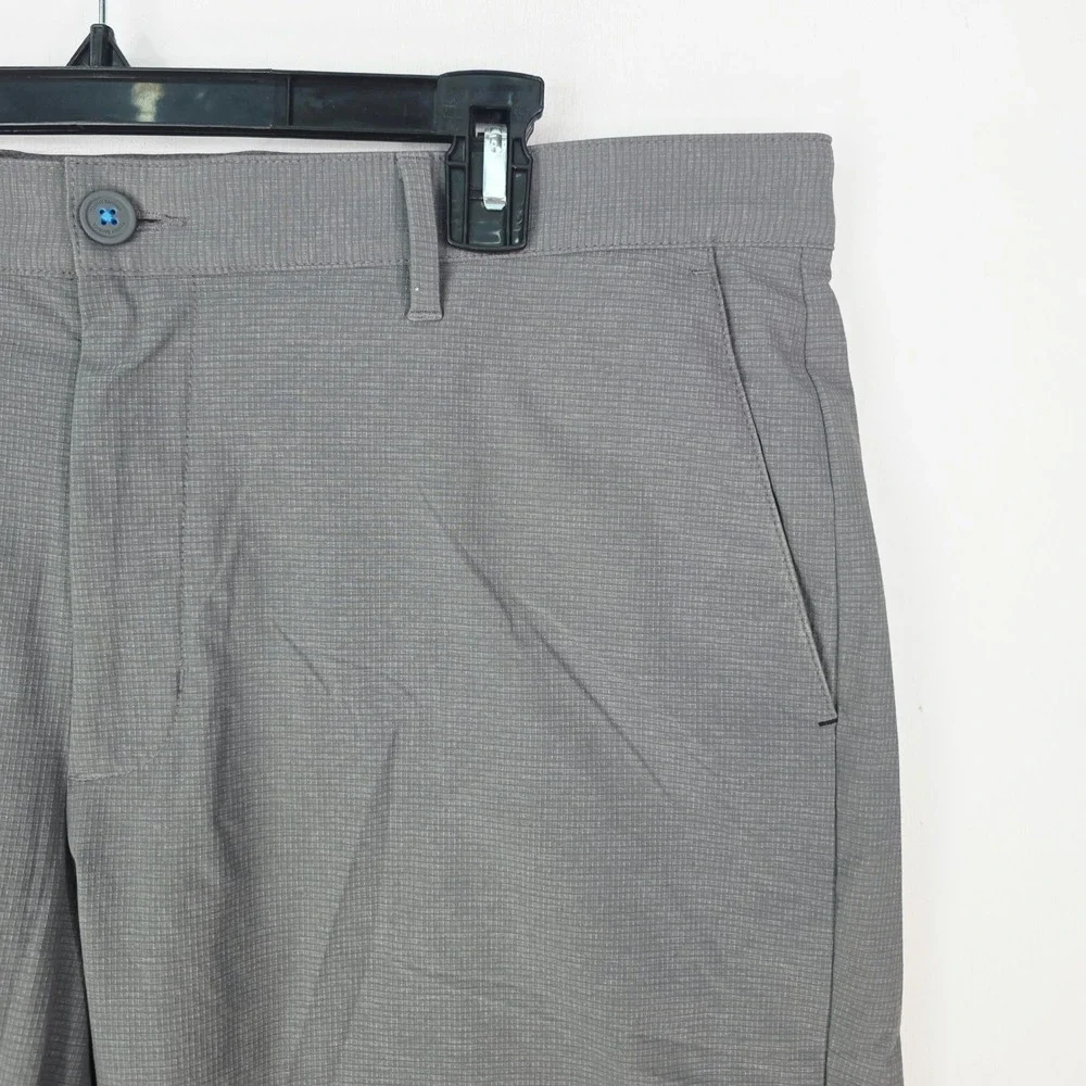 Tommy Bahama Men 38 Gray Micro Grid Golf Chip Shot Shorts Flat Front Marlin Logo